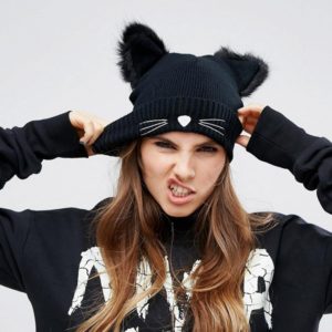 Bonnet oreilles et moustaches de chat